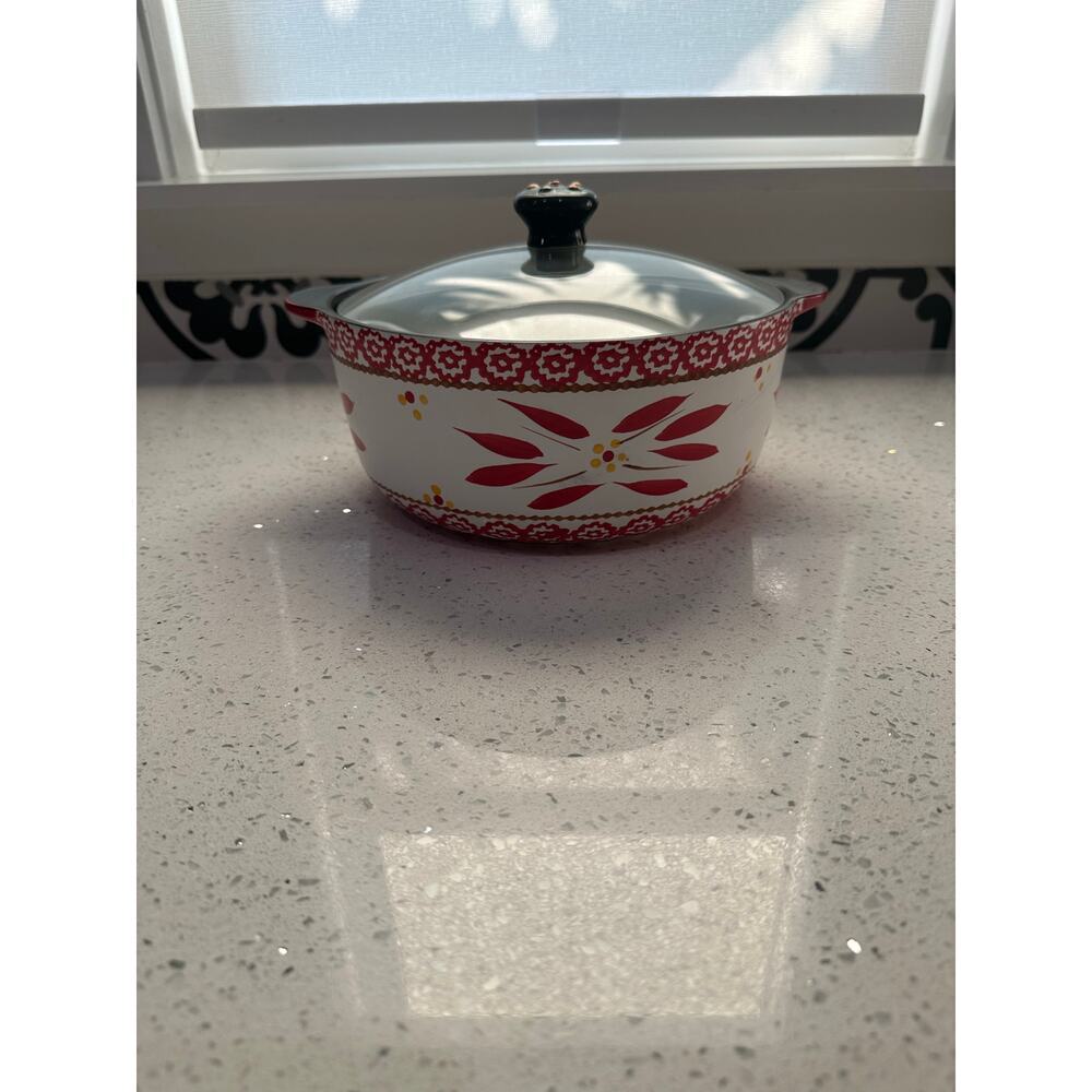 Temp-tations Old World Red 2.5 qt Round Stove Top Baker with Lid